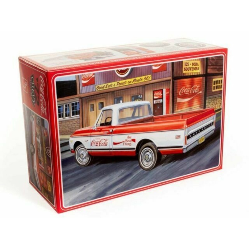 AMT 1231 1972 Chevy Pickup with Vending Machine & Crates