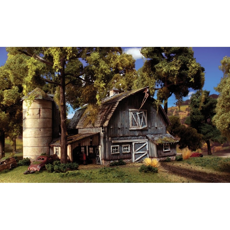 WOODLAND SCENICS PF5190 Rustic Barn, Pre-Fab Building Kit (Discontinued)