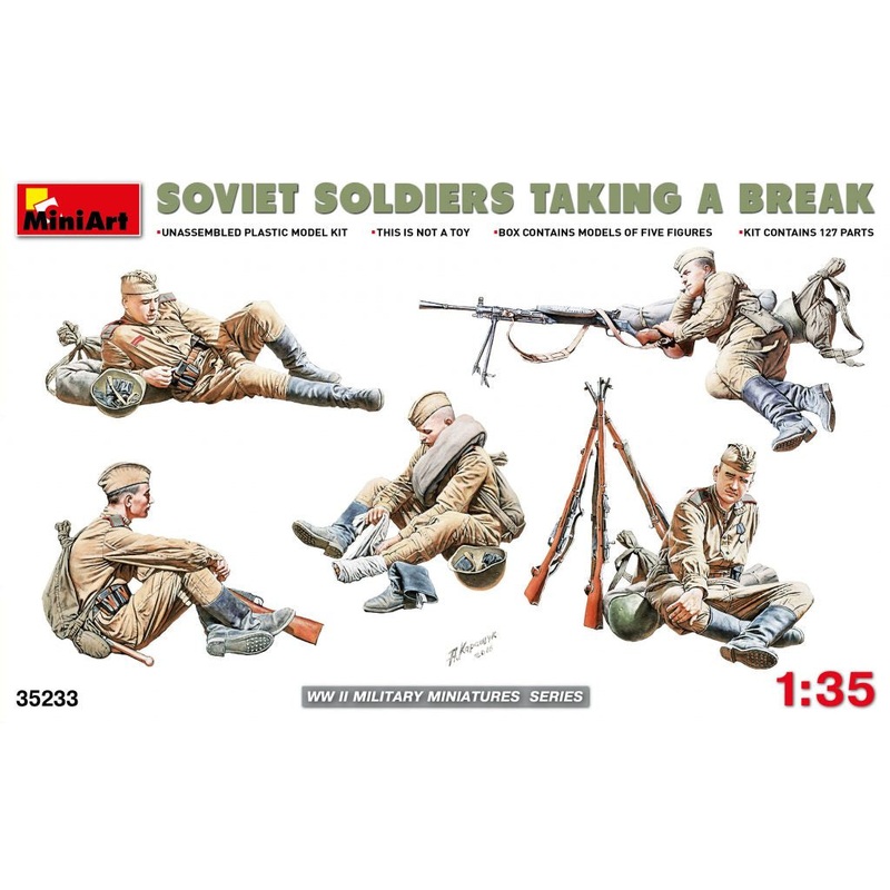 Miniart - 1/35 Soviet Soldiers Taking A Break