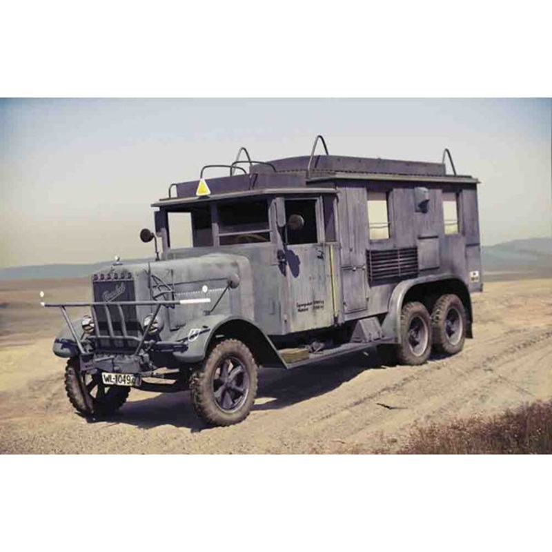 ICM - 1/35 Henschel 33 D1 Kfz 72 WWI German Radio Comms Truck