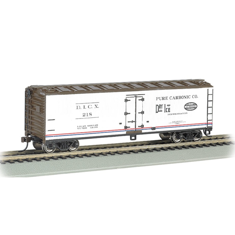 Bachmann 19805 HO Scale 40' Wood Reefer Pure Carbonic Dry Ice DICX 6458
