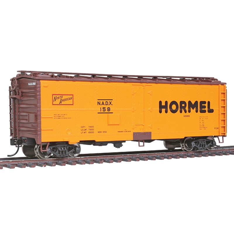 Walthers 910-3502 HO Scale 40' Steel Meat Reefer, Hormel NADX #158