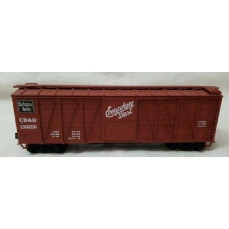 Accurail 4002 HO Scale 40' Outside Braced Boxcar Kit Burlington CB&Q - NOS
