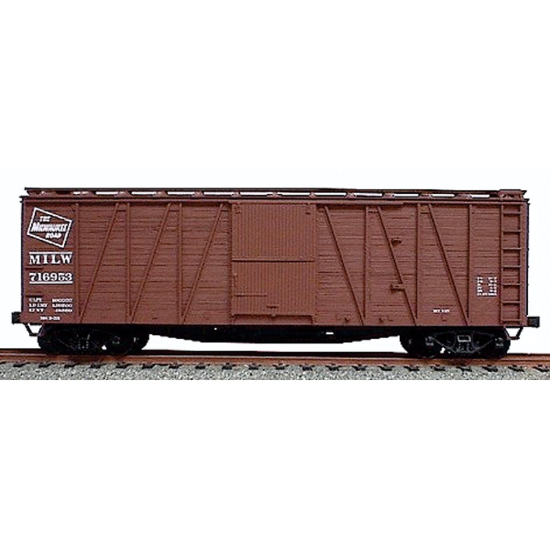 Accurail 41032 HO Scale 40' Outside Braced Boxcar Kit Milwaukee Road MILW - NOS