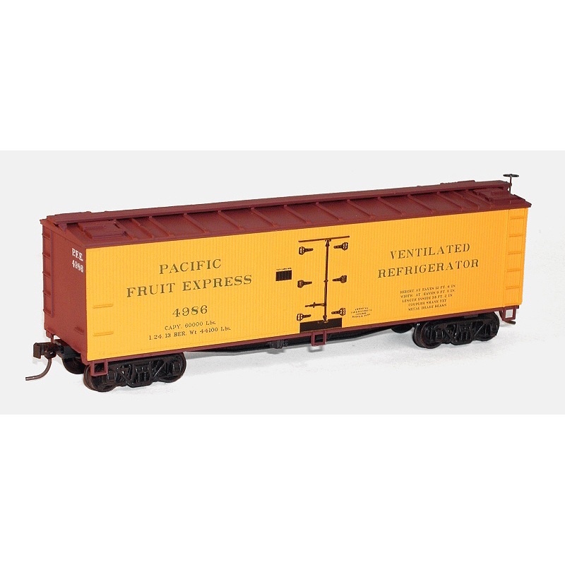 Accurail 4847 HO Scale 40' Wood Reefer Kit Pacific Fruit Express PFE - NOS