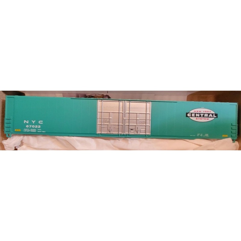 Athearn 1969 HO Scale 86' Hi-Cube 4 Door Auto Parts Boxcar (Blue Box Kit) NYC 67022 - NOS