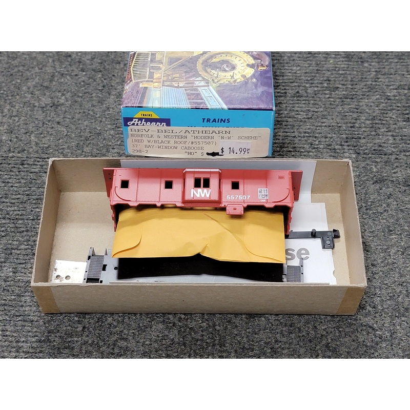 Athearn/Bev-Bel 298-2 HO Scale (Blue Box Kit) Bay Window Caboose NW 557507 - NOS