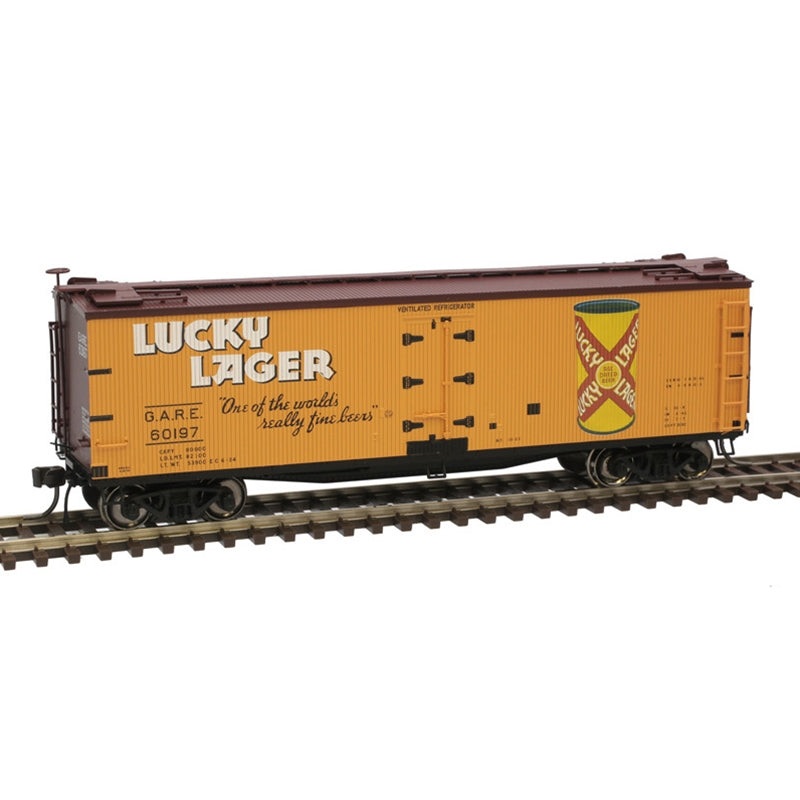 Atlas 20006325 HO Scale 40' Wood Reefer Lucky Lager GARE 60202