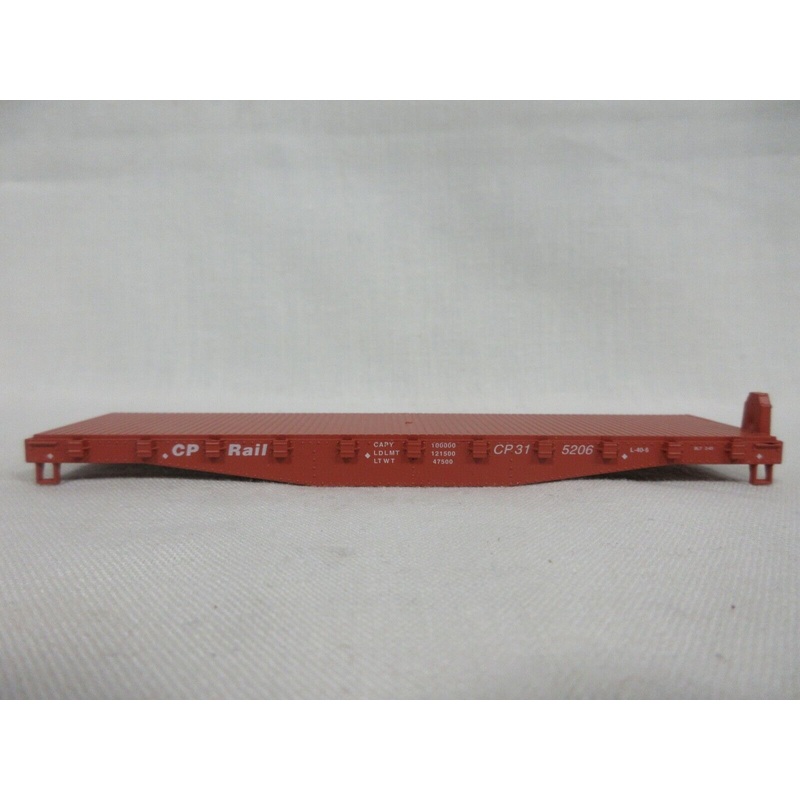 Athearn 1381 HO Scale 40' Flat Car (Blue Box Kit) Canadian Pacific CP 315208 - NOS