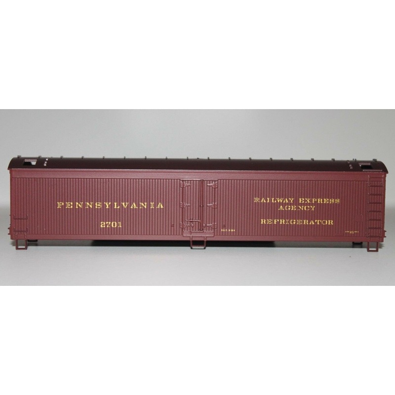 Athearn 5334 HO Scale 50' Express Reefer (Blue Box Kit) PRR 2701 - NOS
