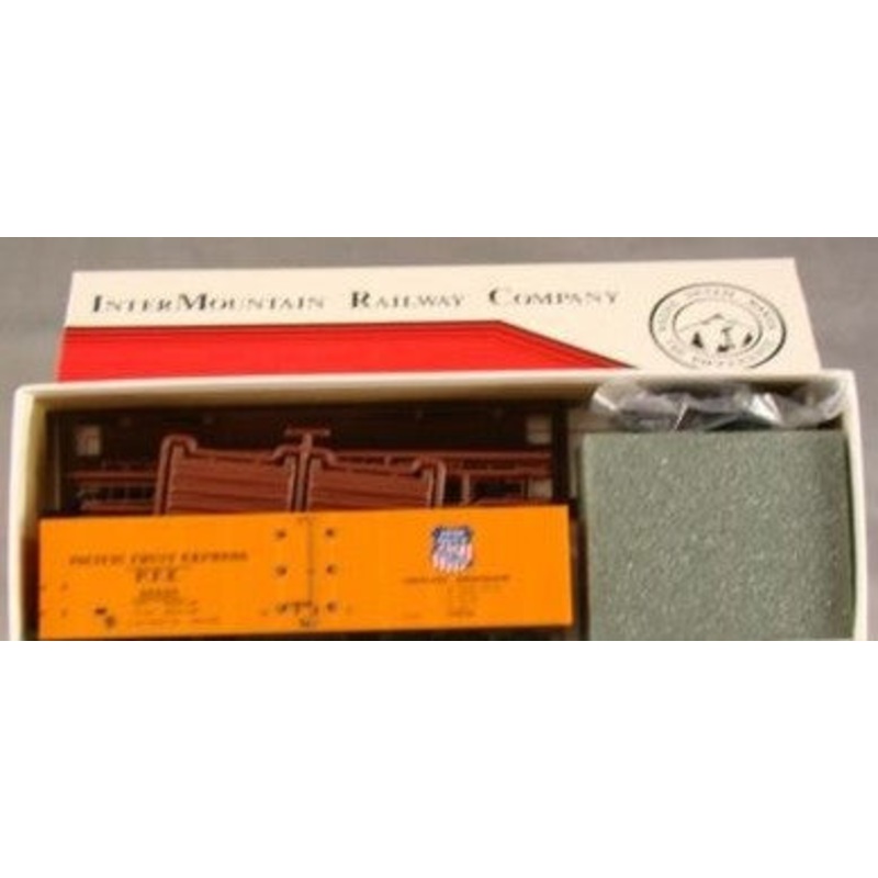 InterMountain Railway Co. 40509 40' Steel Reefer Kit UP "Overland Route" PFE #s Vary - NOS