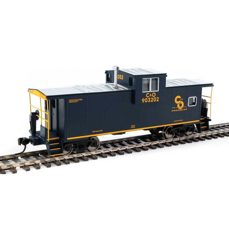 Walthers Mainline 910-8710 HO Scale Extended Wide Vision Caboose Chesapeake & Ohio C&O 903202