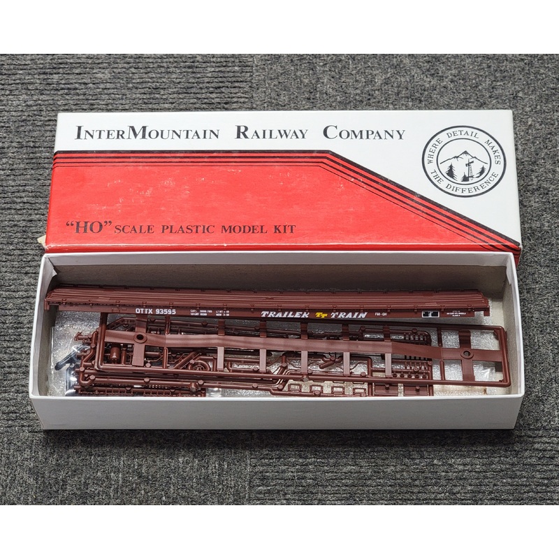 InterMountain 41405-08 HO Scale 60' Wood Deck Flatcar Kit Trailer Train OTTX 93595 - NOS